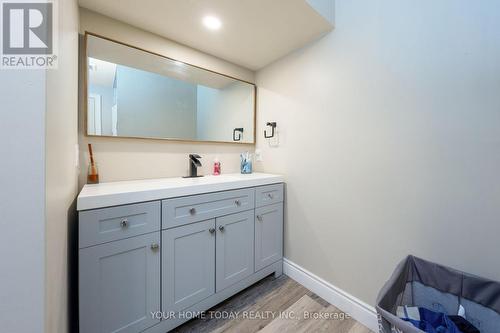 5860 Fifth Line, Erin, ON - Indoor Photo Showing Bathroom