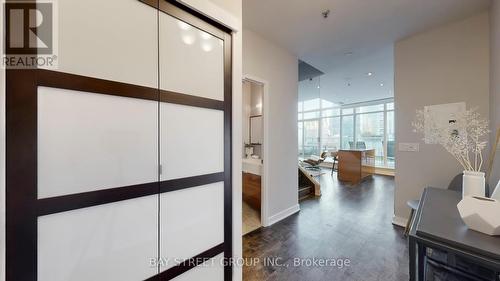 Uph01 - 21 Nelson Street, Toronto, ON - Indoor Photo Showing Other Room