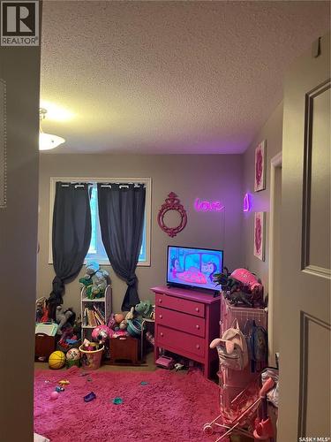 10 71 Cameron Way, Yorkton, SK - Indoor