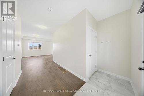 44 Lahey Crescent, Penetanguishene, ON - Indoor Photo Showing Other Room