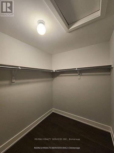 726 Rouncey Road, Ottawa, ON - Indoor With Storage