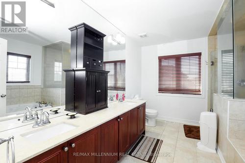 58 Trail Boulevard, Springwater, ON - Indoor Photo Showing Bathroom