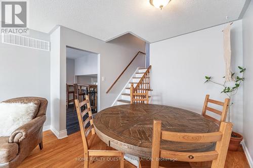 2715 Hollington Crescent, Mississauga, ON - Indoor Photo Showing Dining Room