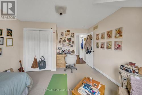 81 - 165 Terraview Crescent, Guelph (Kortright West), ON - Indoor Photo Showing Bedroom