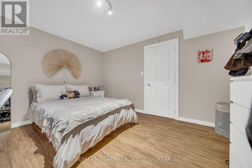 81 - 165 Terraview Crescent, Guelph (Kortright West), ON - Indoor Photo Showing Bedroom