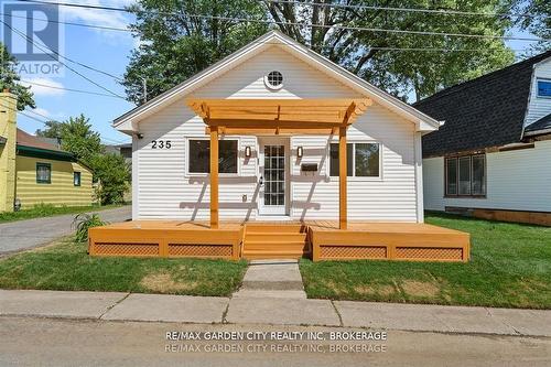235 LINCOLN ROAD W  Fort Erie (Crystal Beach), ON L0S 1B0