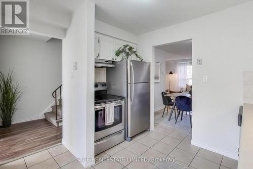 32 - 1945 Denmar Road, Pickering, ON - Indoor Photo Showing Kitchen