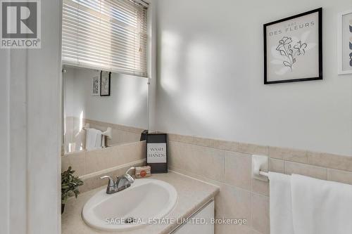 32 - 1945 Denmar Road, Pickering, ON - Indoor Photo Showing Bathroom