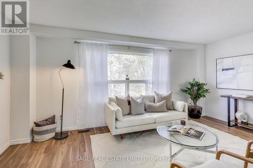 32 - 1945 Denmar Road, Pickering, ON - Indoor Photo Showing Living Room
