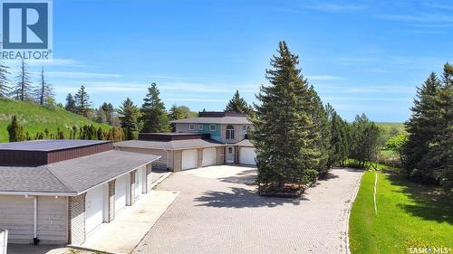 1055 7Th Avenue Sw, Moose Jaw, SK - Outdoor