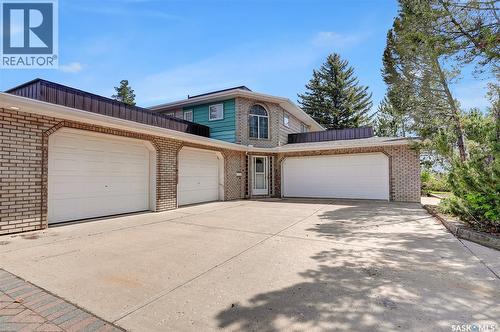 1055 7Th Avenue Sw, Moose Jaw, SK - Outdoor