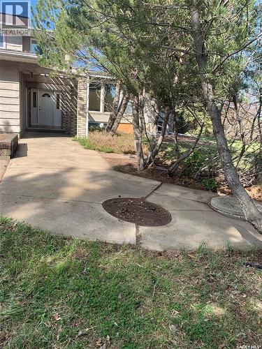 1055 7Th Avenue Sw, Moose Jaw, SK - Outdoor