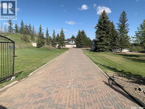 1055 7Th Avenue Sw, Moose Jaw, SK - Outdoor With View