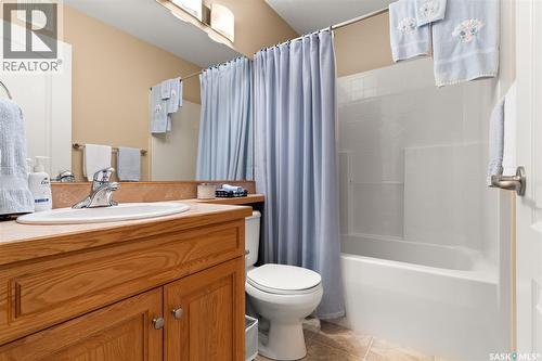 211 2885 Arens Road E, Regina, SK - Indoor Photo Showing Bathroom