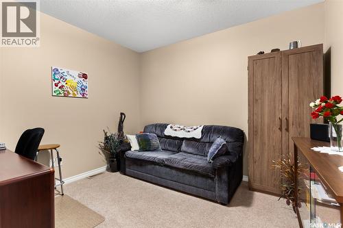 211 2885 Arens Road E, Regina, SK - Indoor