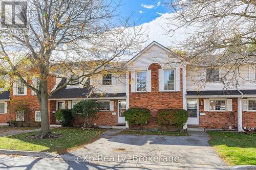 75 - 129 VICTORIA ROAD N  Guelph (Grange Road), ON N1E 6V4