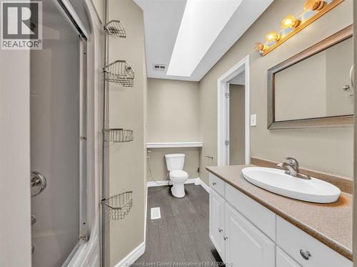 2995 Turner Road, Windsor, ON - Indoor Photo Showing Bathroom