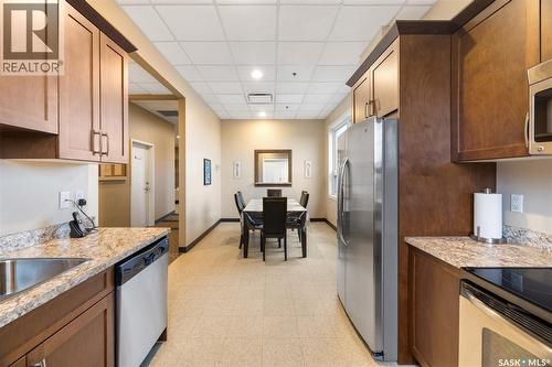 607 2055 Rose Street, Regina, SK - Indoor Photo Showing Kitchen