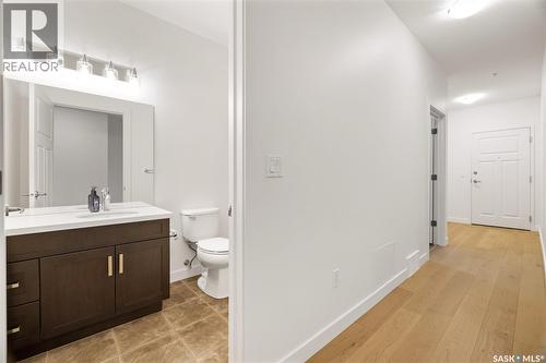 607 2055 Rose Street, Regina, SK - Indoor Photo Showing Bathroom