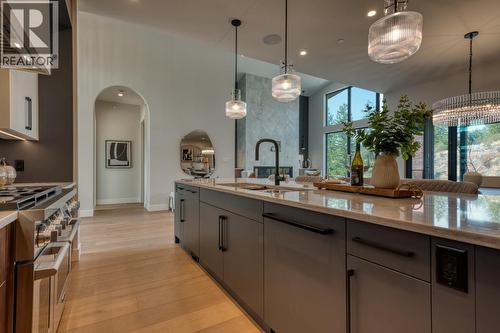 188 Wildsong Crescent, Vernon, BC - Indoor Photo Showing Kitchen With Upgraded Kitchen