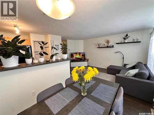 19 2751 Windsor Park Road, Regina, SK - Indoor Photo Showing Dining Room