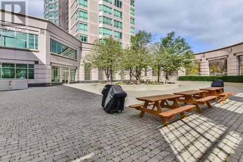 #2002 - 11 Lee Centre Drive, Toronto, ON - Outdoor