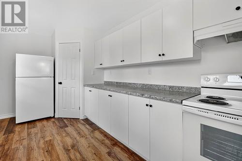 524 Main Road, Whitbourne, NL - Indoor Photo Showing Kitchen