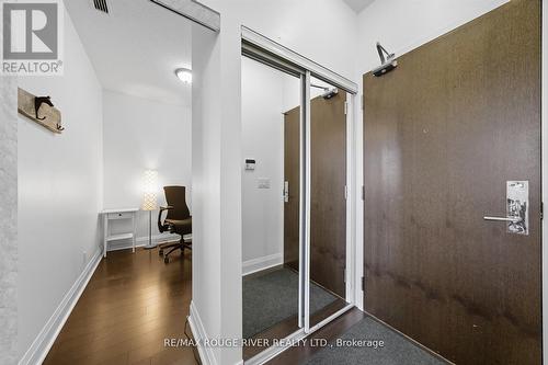 Separate office w/ door - 213 - 1185 The Queensway Avenue, Toronto, ON - Indoor Photo Showing Other Room