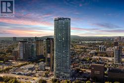 2406 - 805 CARLING AVENUE  Ottawa, ON K1S 5W9