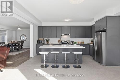 13 Corley Street, Kawartha Lakes (Lindsay), ON - Indoor Photo Showing Kitchen With Upgraded Kitchen