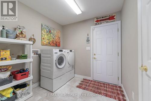 Main Floor Laundry - 90 Weston Drive, Tillsonburg, ON - Indoor Photo Showing Laundry Room