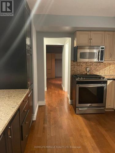 5607 Tenth Line, Erin, ON - Indoor Photo Showing Kitchen