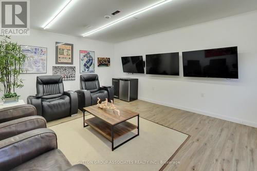 315 Atlas Avenue, Toronto, ON - Indoor Photo Showing Living Room