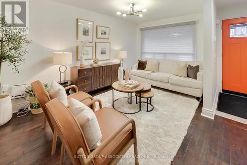 315 Atlas Avenue, Toronto, ON - Indoor Photo Showing Living Room