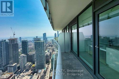 5104 - 197 Yonge Street, Toronto, ON - Outdoor