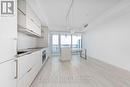 5104 - 197 Yonge Street, Toronto, ON  - Indoor Photo Showing Kitchen 