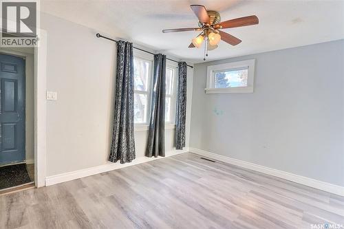 586 5Th Street E, Prince Albert, SK - Indoor Photo Showing Other Room
