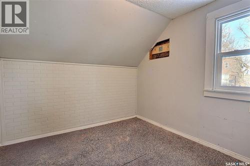 586 5Th Street E, Prince Albert, SK - Indoor Photo Showing Other Room