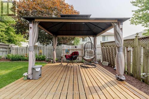 29 Dell Drive, Strathroy-Caradoc (Sw), ON - Outdoor With Deck Patio Veranda