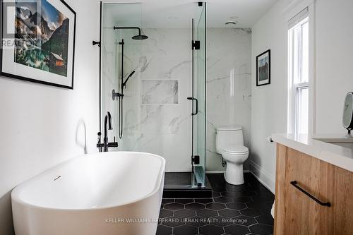 93 Concession Street, Newmarket, ON - Indoor Photo Showing Bathroom