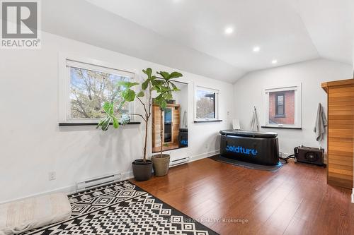 93 Concession Street, Newmarket, ON - Indoor