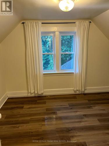 Upper - 1201 Kenneth Avenue, Peterborough (Otonabee Ward 1), ON - Indoor Photo Showing Other Room