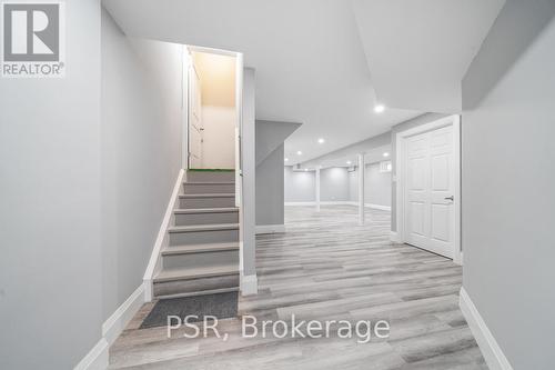 514 Old Mud Street, Hamilton, ON - Indoor Photo Showing Other Room