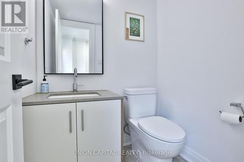 168 Kingsbridge Garden Circle, Mississauga, ON - Indoor Photo Showing Bathroom