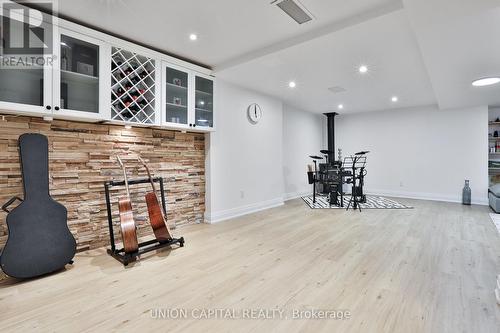 168 Kingsbridge Garden Circle, Mississauga, ON - Indoor