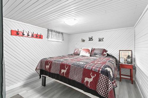 Bedroom - 58 Av. Victoria, Shawville, QC - Indoor Photo Showing Bedroom