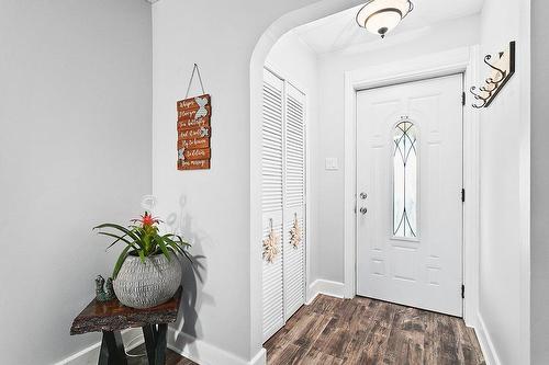 Hall d'entrée/Vestibule - 58 Av. Victoria, Shawville, QC - Indoor Photo Showing Other Room