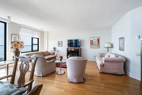 Salon - 1201-100 Rue Hall, Montréal (Verdun/Île-Des-Soeurs), QC - Indoor Photo Showing Living Room