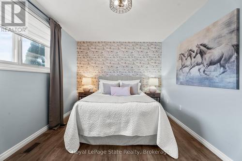 215 Berkindale Drive, Hamilton (Riverdale), ON - Indoor Photo Showing Bedroom