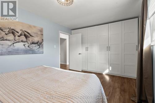 215 Berkindale Drive, Hamilton (Riverdale), ON - Indoor Photo Showing Bedroom